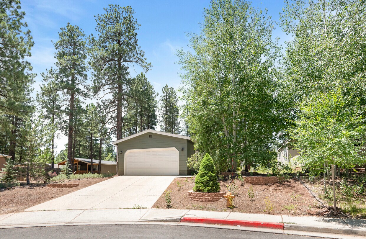 Primary Photo - 2375 W Zepher Ave