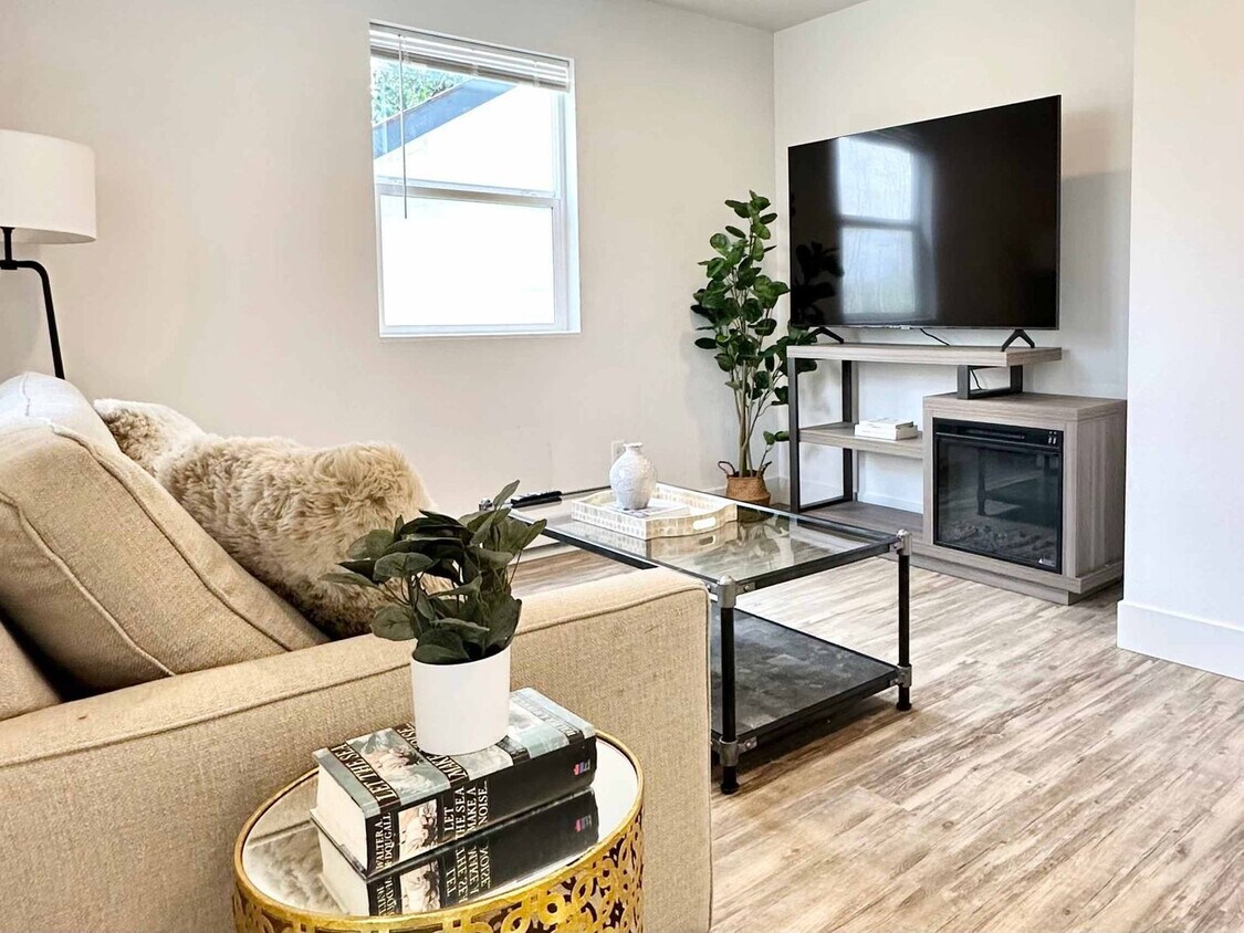 Foto principal - 5985 Cedar St
