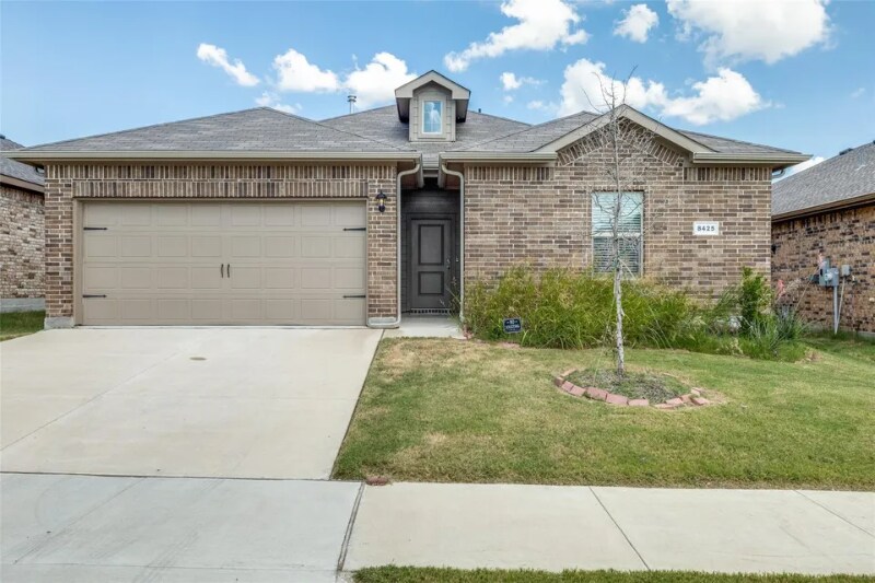 Primary Photo - 8425 Wildwest Dr