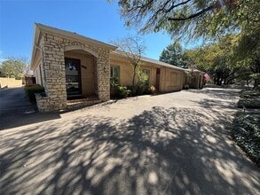 Building Photo - 4702 Ranch View Rd