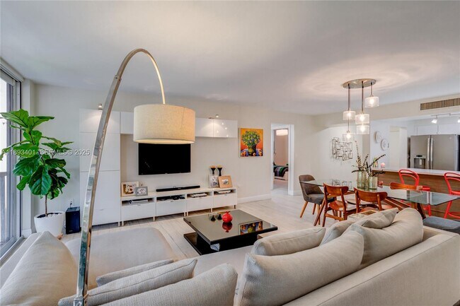 Foto del edificio - 55 Ocean Ln Dr