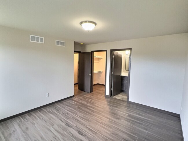 Foto del edificio - 1510 Wedgewood Dr