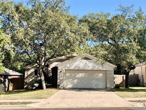Building Photo - 1514 Carriage Hills Trail