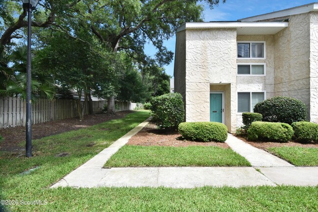 Foto del edificio - 1000 Mallery St Ext