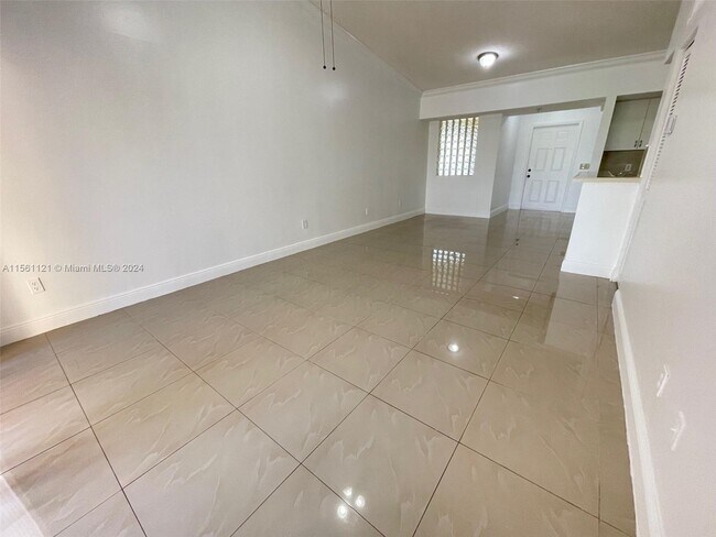 Foto del edificio - 9640 NW 2nd St