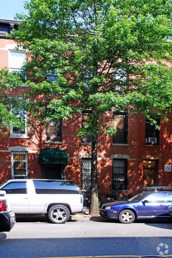 Primary Photo - 454 7th Ave