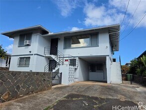 Building Photo - 915 3rd Ave
