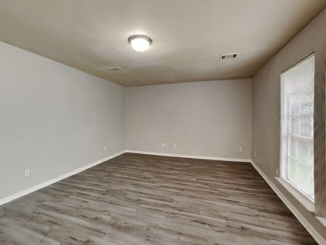 Foto del edificio - 25622 Oakridge Forest Ln