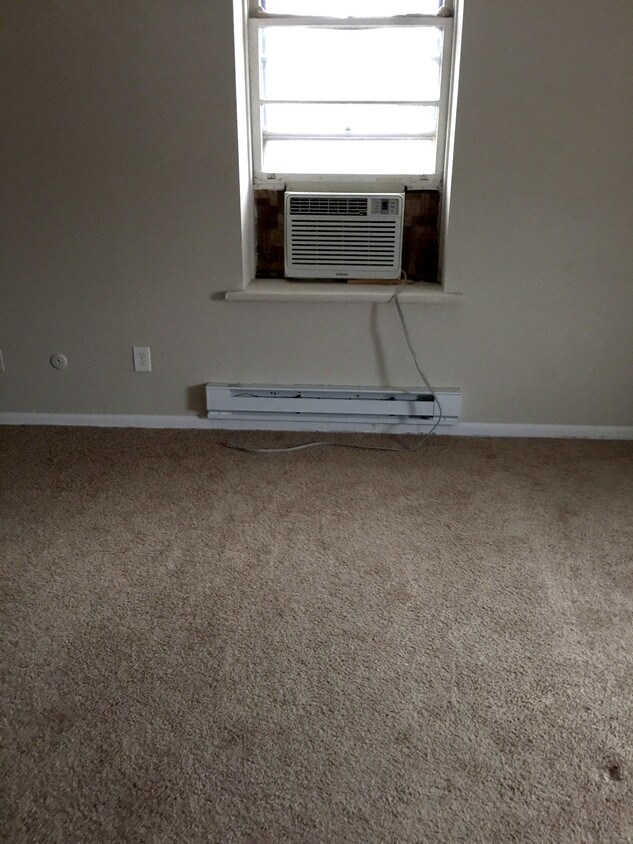 Primary Photo - 5130 Pennell Rd