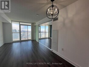 Building Photo - 75 Queens Wharf Rd