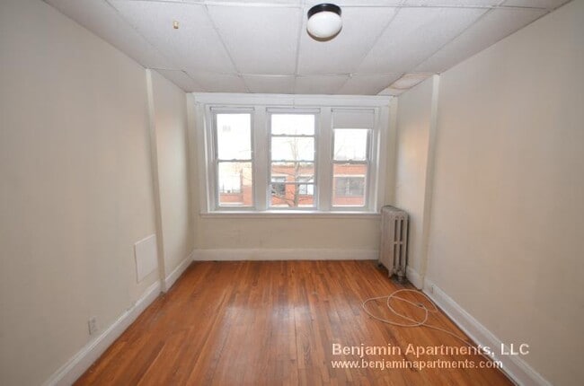 Building Photo - 25 Walbridge St