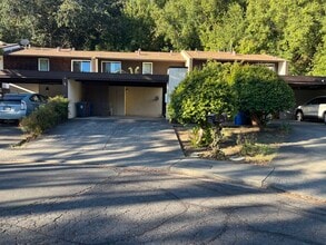 Building Photo - 3171 Valley Green Ln