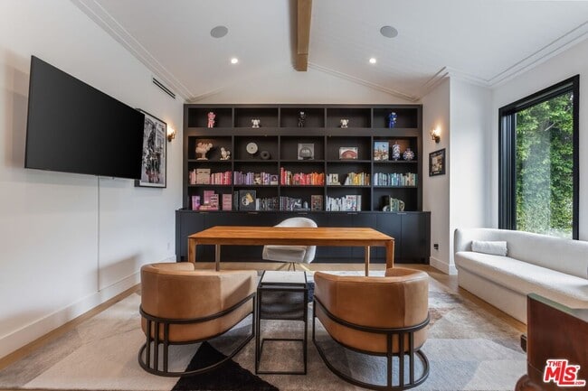 Building Photo - 18938 Wells Dr