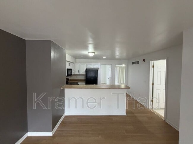 Building Photo - 1152 Faulkner