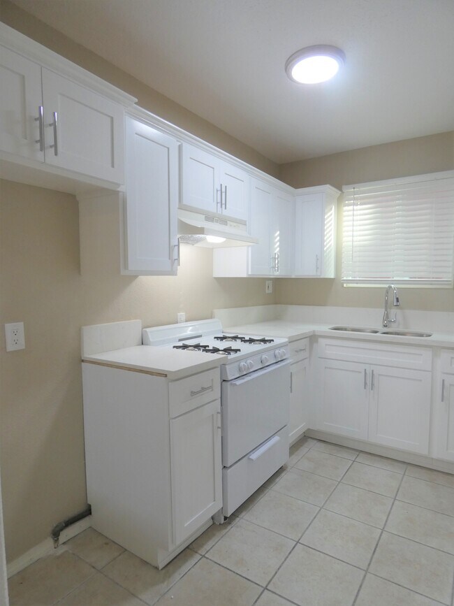 Foto del edificio - 1120 E 21st St