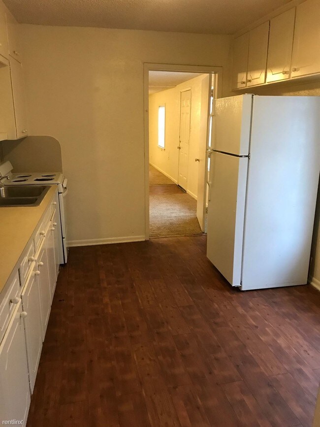 Foto del edificio - 3 br, 1 bath House - 703 Denton St