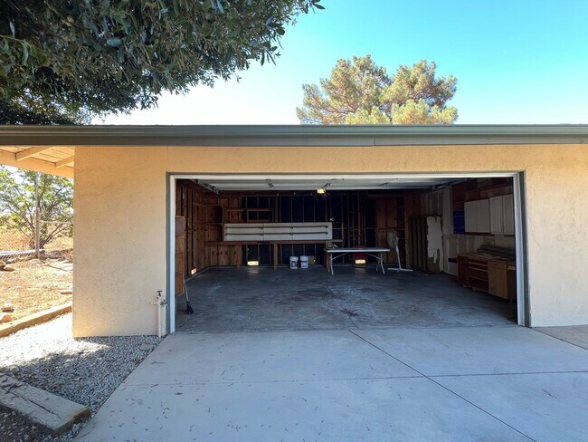 Building Photo - 159 E Avenue L