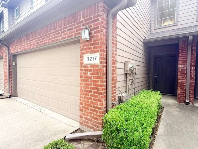 Photo - 3217 Judge Holland Ln Townhome