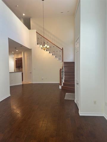 Building Photo - 2202 Shady Vista