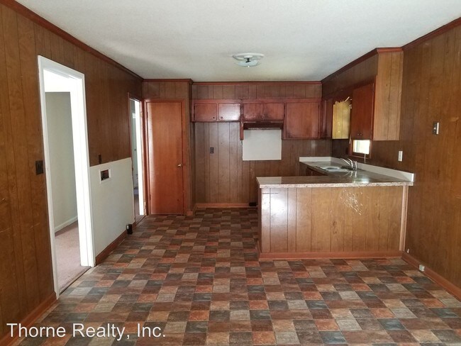 Building Photo - 1204 Delphia Dr