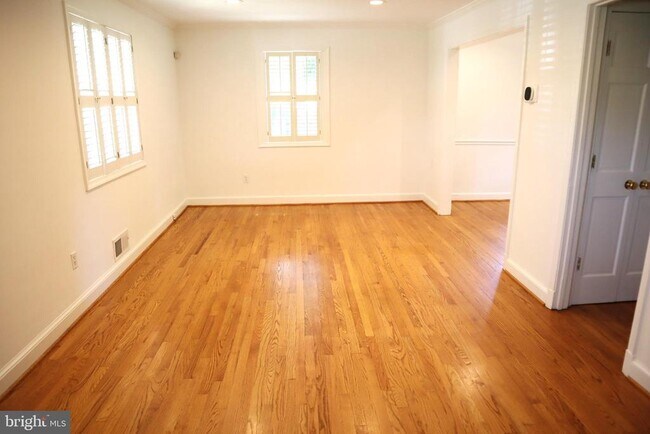 Foto del edificio - 10202 Greenfield St