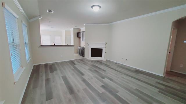 Foto del edificio - 8440 Gentian Dr