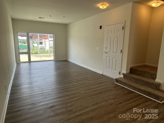 Foto del edificio - 3586 N Davidson St