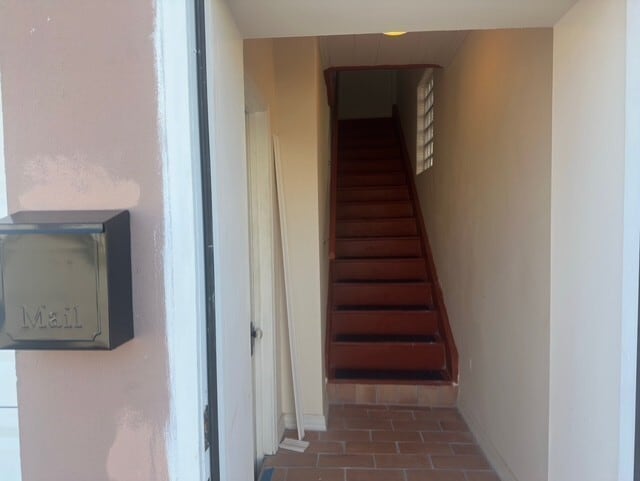 Building Photo - 3802 Ursuline St