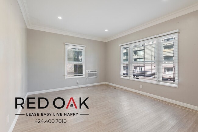 Foto del edificio - Stunning One Bedroom with Loads of Natural...