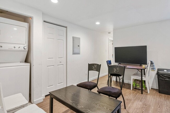 Photo - 2017  W Oxford Townhome