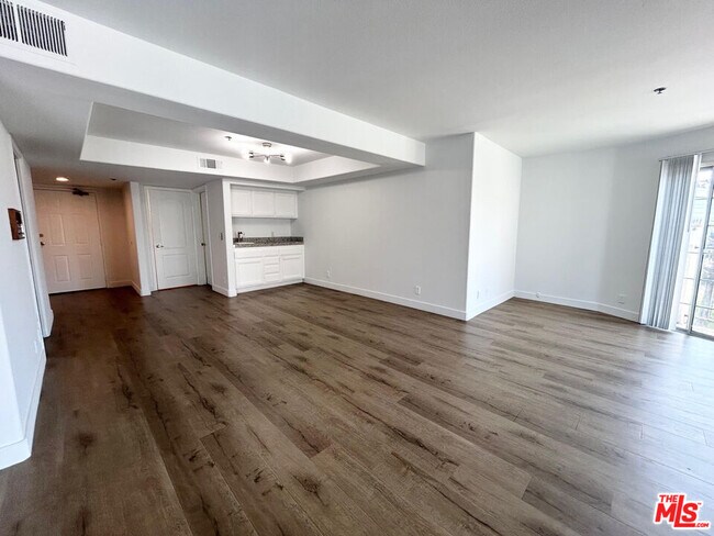 Foto del edificio - 11734 Montana Ave