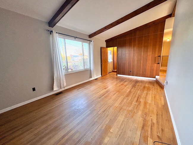 Foto del edificio - 37252 Belcrest Dr