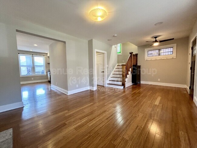 Foto del edificio - 5804 Pershing Ave