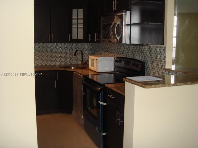 Building Photo - 2750 NE 183rd St
