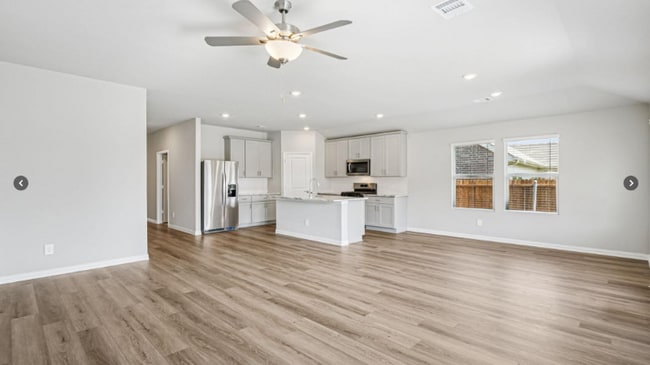 Building Photo - 2120 Rannoch St