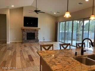 Foto del edificio - 4850 W Three Forks Rd