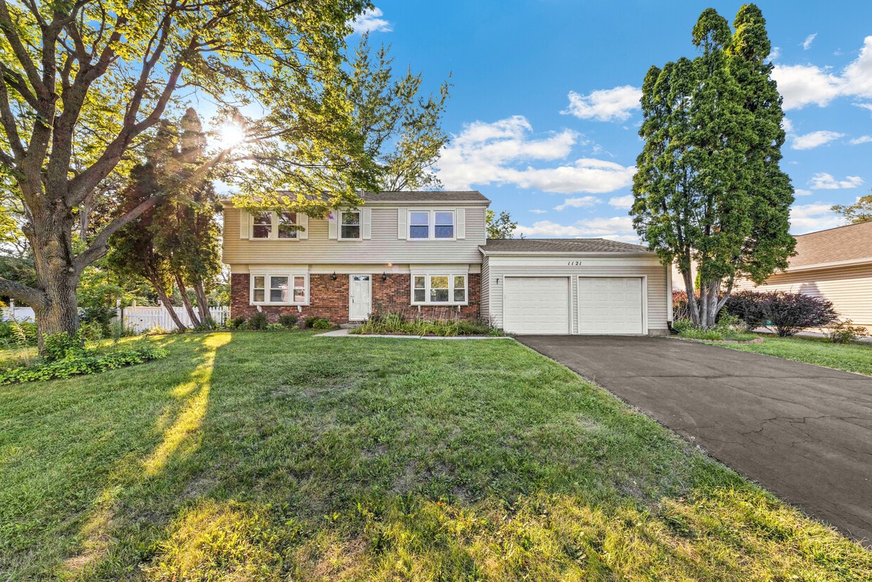 Primary Photo - 1121 Belmar Ln