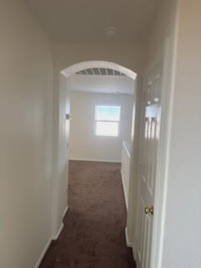 Foto del edificio - 22257 N Gibson Dr