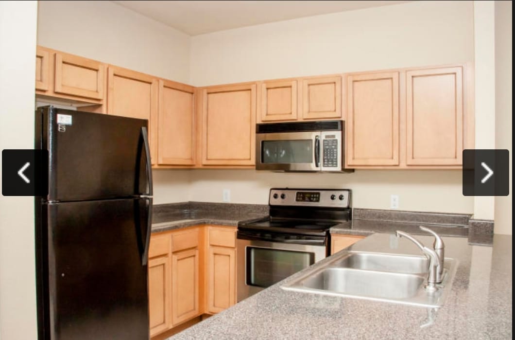 Building Photo - 152 Iron Horse Dr E