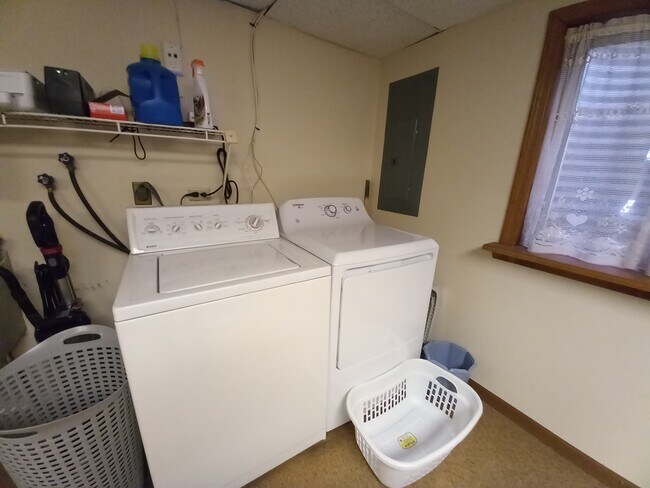 Free laundry facilities in your unit - 223 Lexington Ave