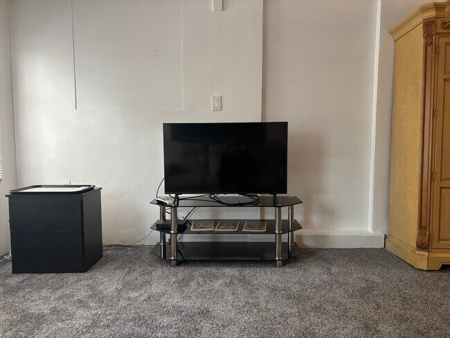 Foto del edificio - 303 Indian Hills Dr