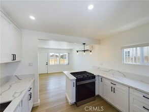 Building Photo - 3252 Jemez Dr