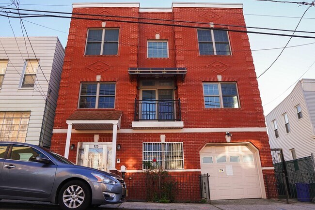 Foto del edificio - 125 Dekalb Ave