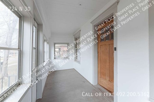 Building Photo - 4 Bed 2 Bath in Lincoln