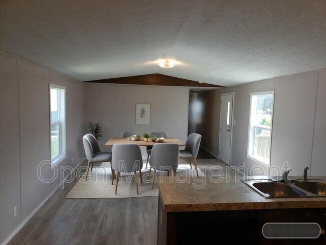 Foto del edificio - 24 Erin Ln