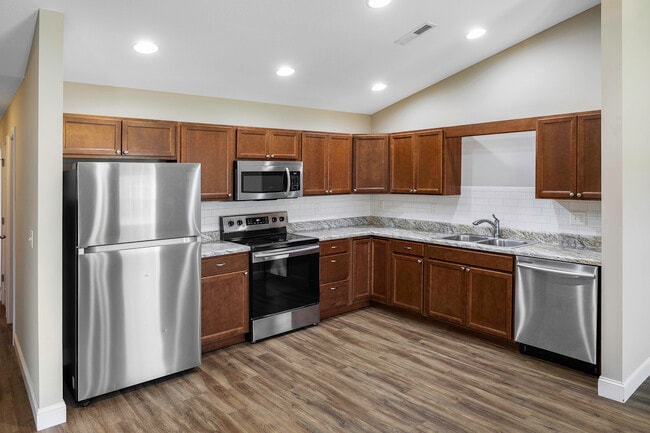Building Photo - 5348 Dover Springs Way
