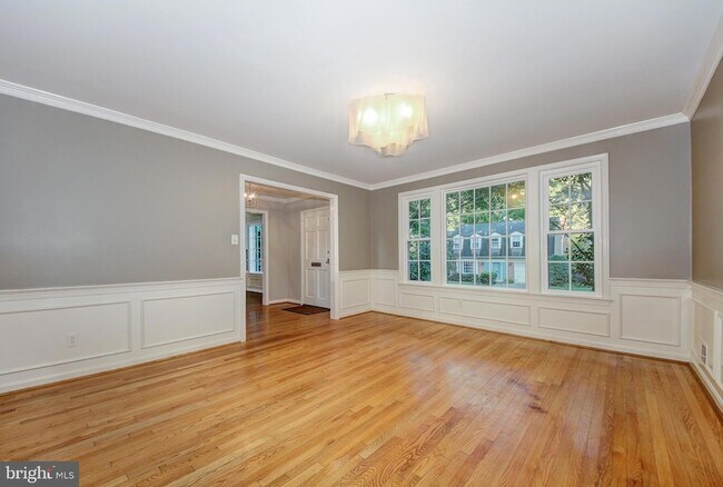 Foto del edificio - 4509 Tournay Rd