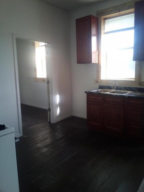 Foto del edificio - 118 E Railroad, Apt#8-Apt#8