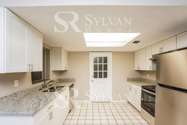 Foto del edificio - Turn the key. Enter. Smile. Repeat every day!