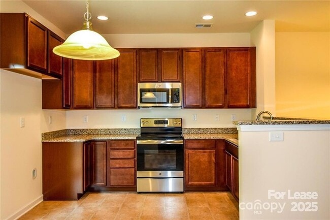 Building Photo - 194 Limerick Rd